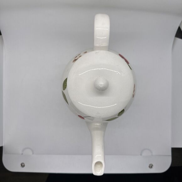 Vintage Johnson Brothers Cerise Very Rare Discounted Tea Pot Apple Basket Design - Picture 8 of 16